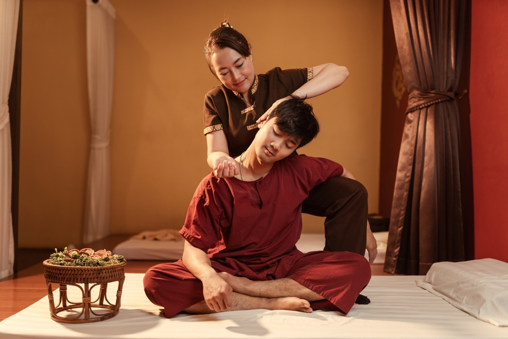 Aromatic Oil Massage